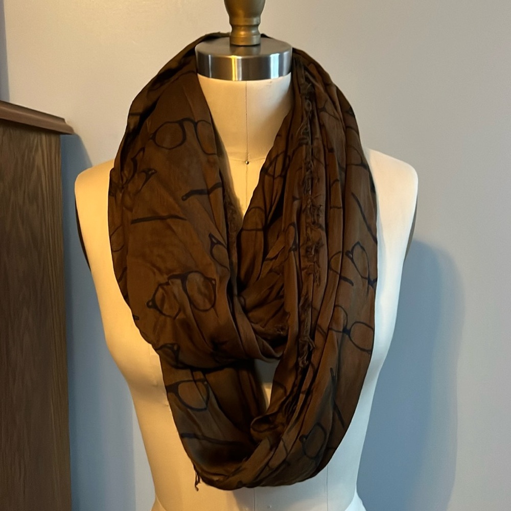 Brown scarf with eyeglasses